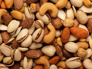 Here is an extended list of the most renowned types of nuts worldwide.