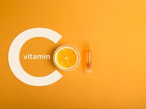 What are the symptoms of vitamin C deficiency?