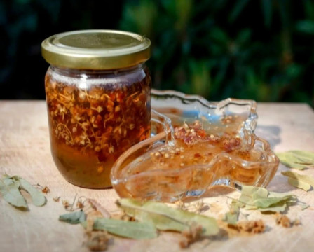 Ready-made Turkish chamomile jam from Nazilköy – 460 grams