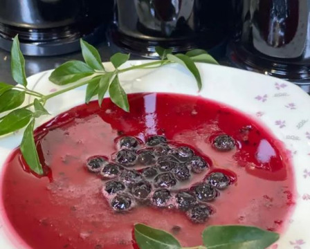 Ready-made Turkish aronia jam from Nazilköy – 460 grams