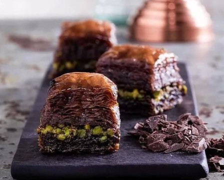 Baklava with Chocolate and Pistachio 1.8kg