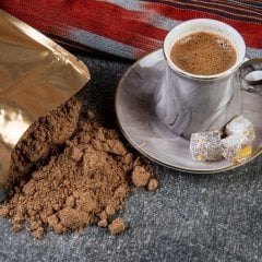 قهوة ديبيك بالحليب نوري توبلار